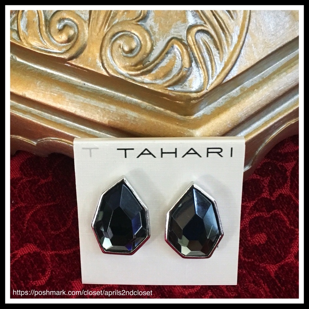 TAHARI ONYX JEWELED STONE CLIP ON EARRINGS - Picture 2 of 7
